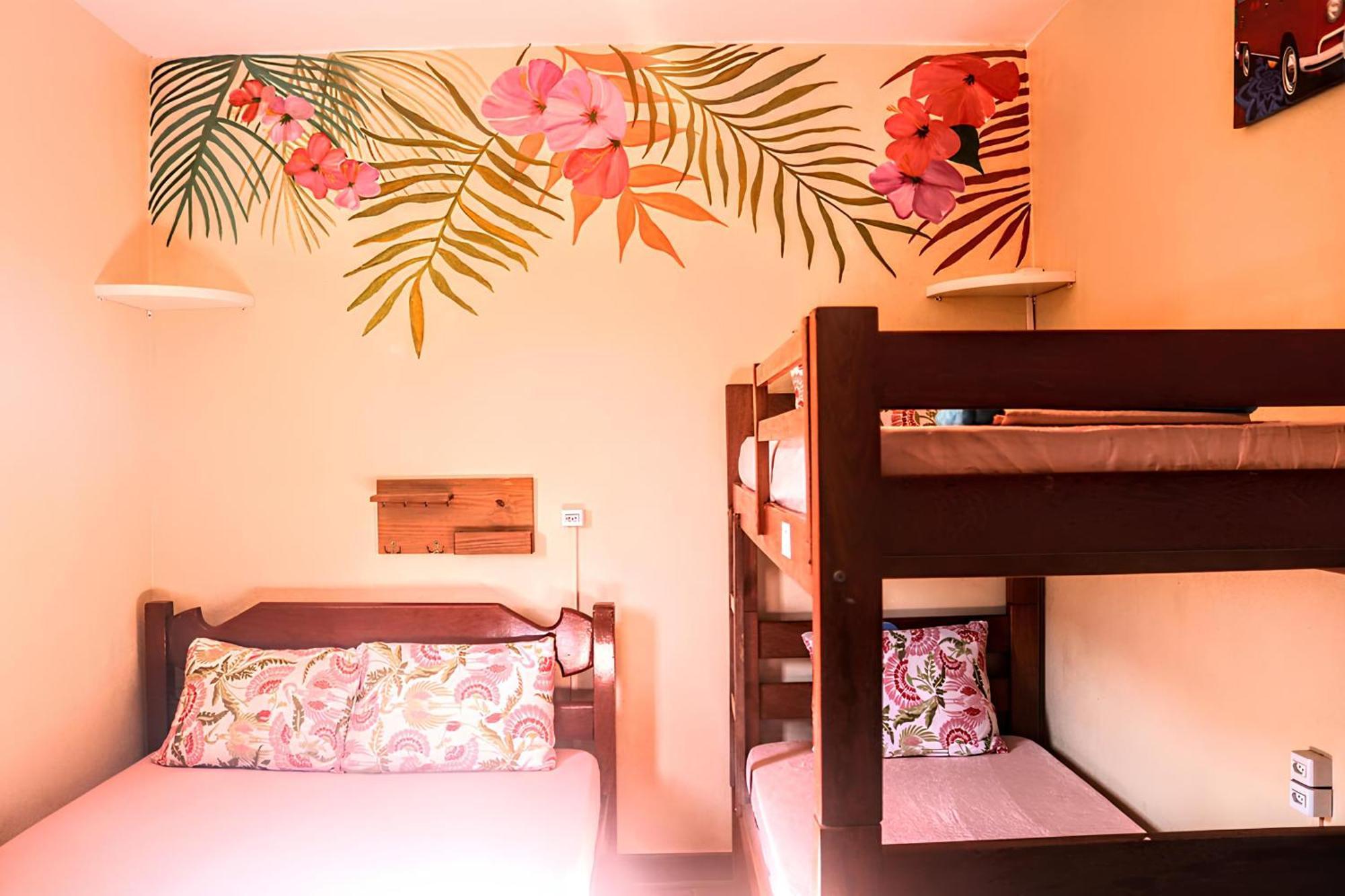 Ubatuba Wild Surf Hostel Exteriör bild